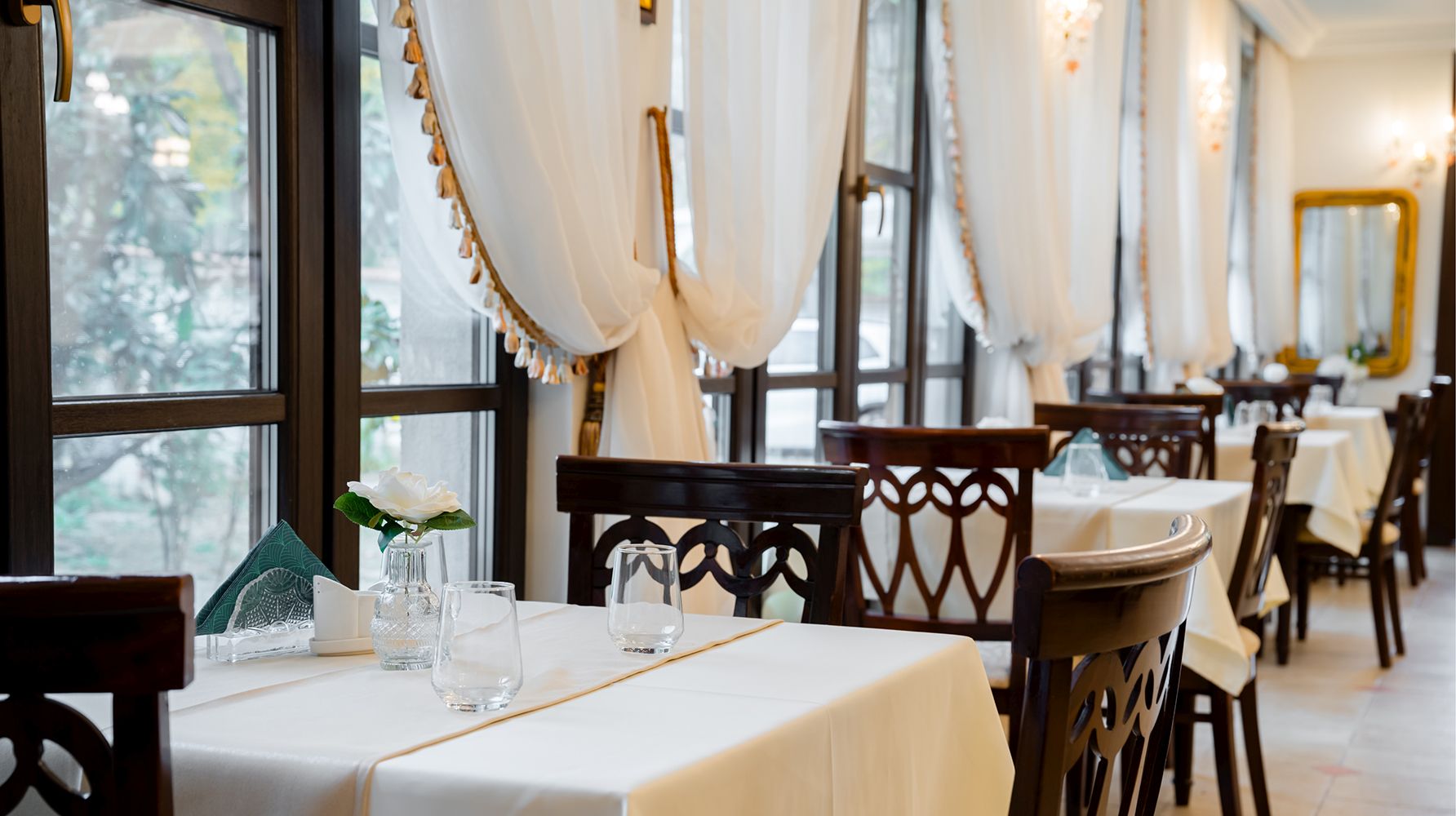 Organizare evenimente Timisoara | Evenimente private Timisoara | Evenimente corporate Timisoara | Sala evenimente Timisoara | Restaurant in Timisoara | Cazare Timisoara | Sala evenimente Timisoara | Organizare Nunti Timisoara | Royal Events Timisoara