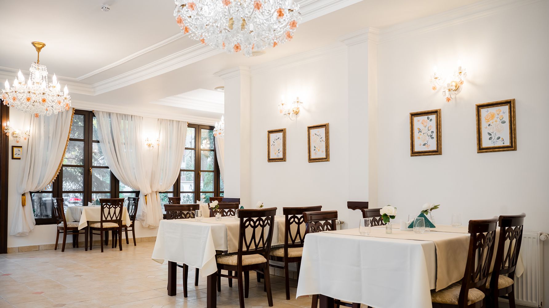 Organizare evenimente Timisoara | Evenimente private Timisoara | Evenimente corporate Timisoara | Sala evenimente Timisoara | Restaurant in Timisoara | Cazare Timisoara | Sala evenimente Timisoara | Organizare Nunti Timisoara | Royal Events Timisoara