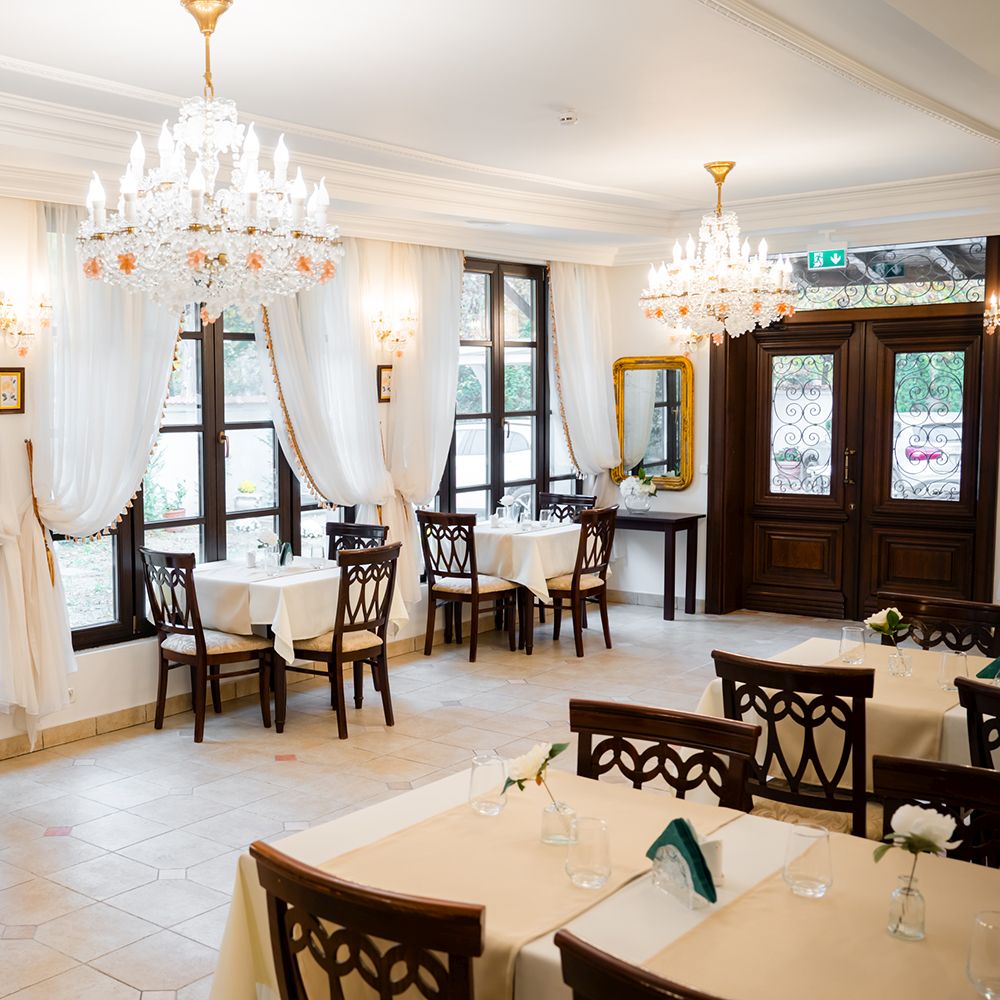 Organizare evenimente Timisoara | Evenimente private Timisoara | Evenimente corporate Timisoara | Sala evenimente Timisoara | Restaurant in Timisoara | Cazare Timisoara | Sala evenimente Timisoara | Organizare Nunti Timisoara | Royal Events Timisoara