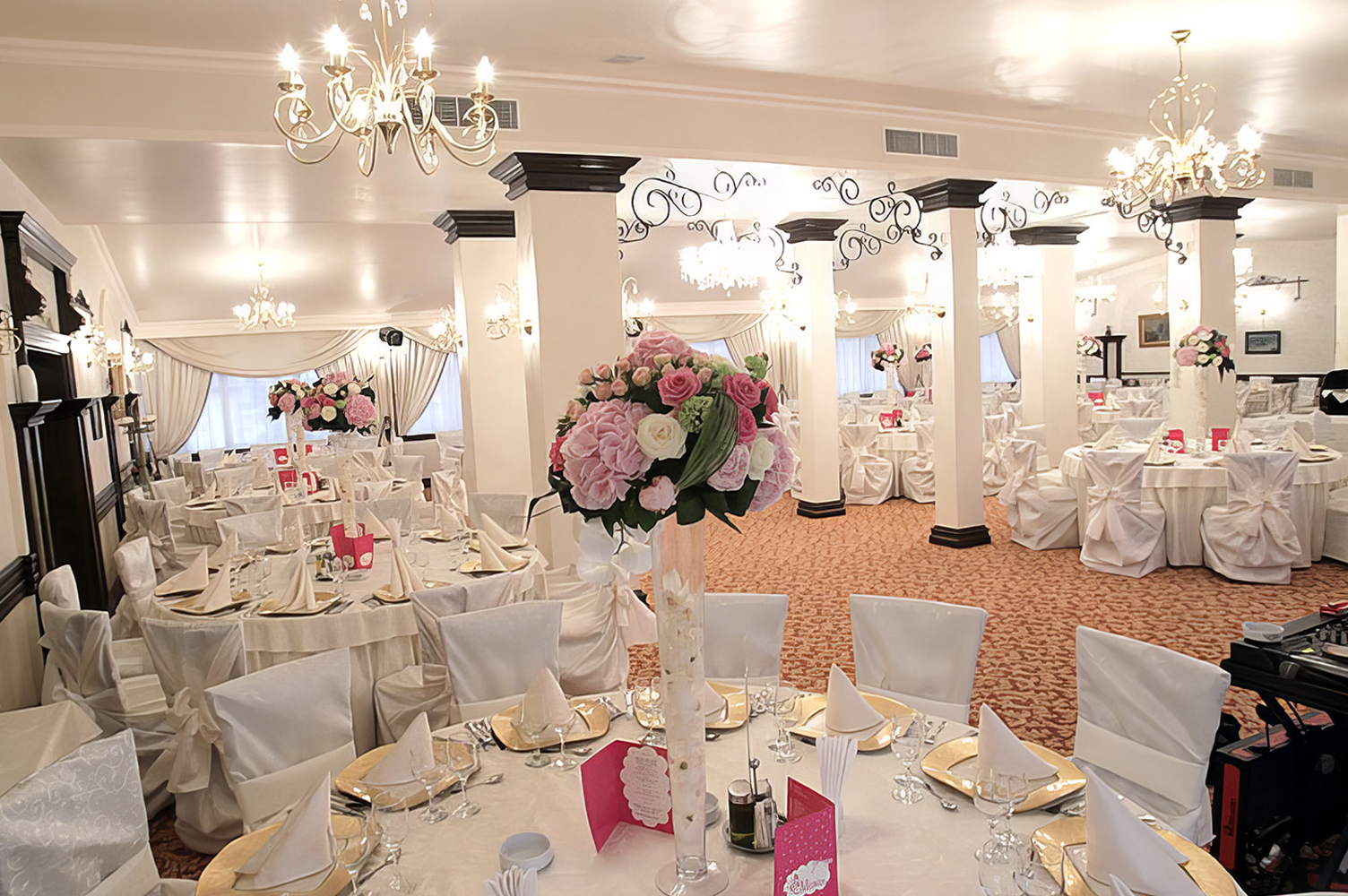 Organizare evenimente Timisoara | Evenimente private Timisoara | Evenimente corporate Timisoara | Sala evenimente Timisoara | Restaurant in Timisoara | Cazare Timisoara | Sala evenimente Timisoara | Organizare Nunti Timisoara | Royal Events Timisoara