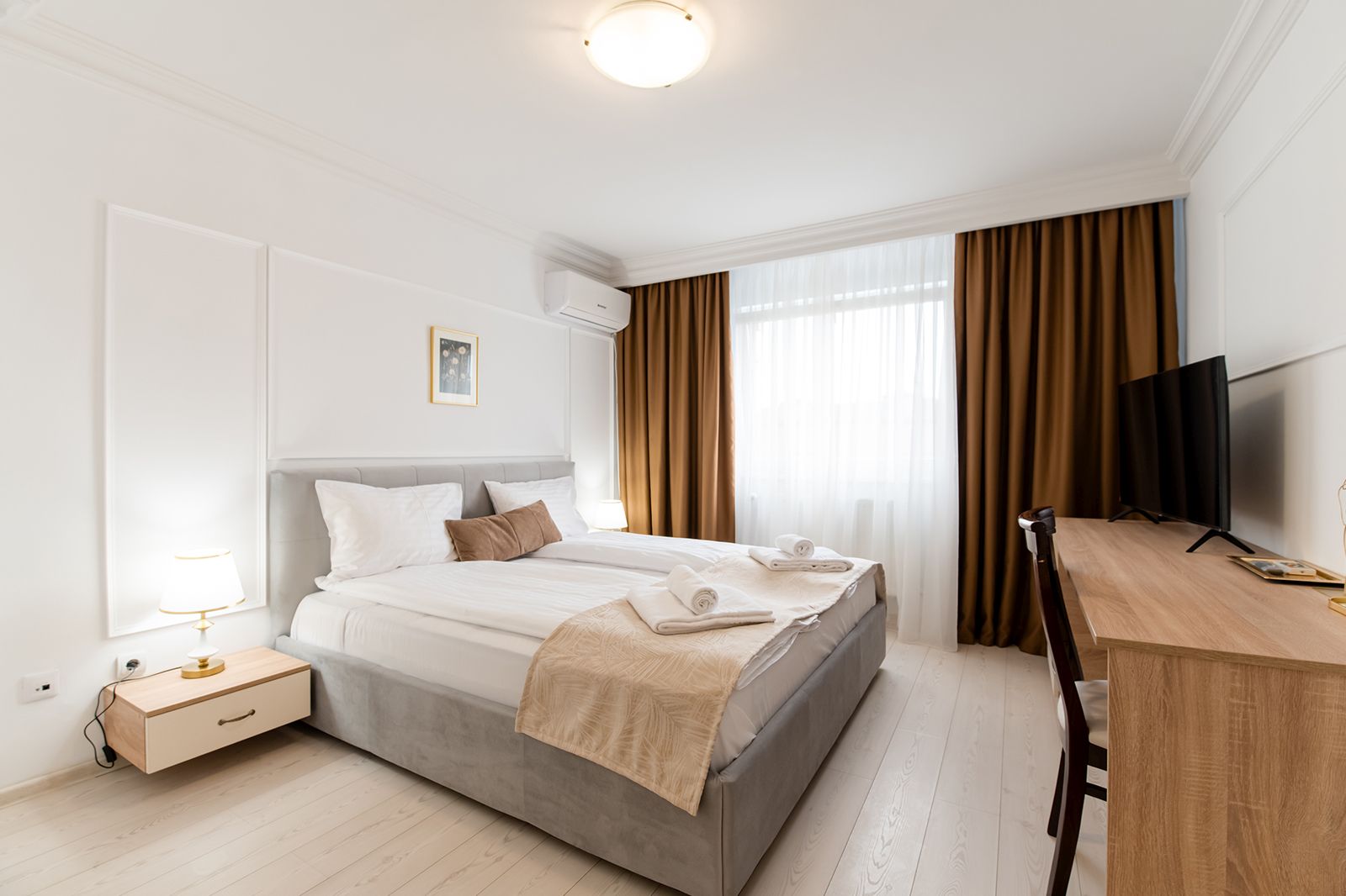 Organizare evenimente Timisoara | Evenimente private Timisoara | Evenimente corporate Timisoara | Sala evenimente Timisoara | Restaurant in Timisoara | Cazare Timisoara | Sala evenimente Timisoara | Organizare Nunti Timisoara | Royal Events Timisoara