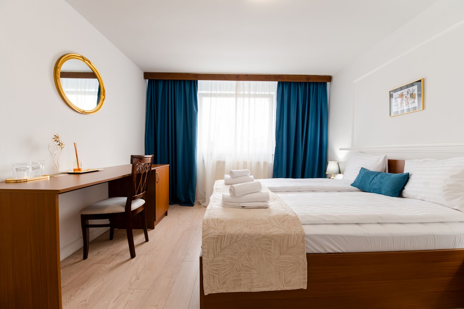 Organizare evenimente Timisoara | Evenimente private Timisoara | Evenimente corporate Timisoara | Sala evenimente Timisoara | Restaurant in Timisoara | Cazare Timisoara | Sala evenimente Timisoara | Organizare Nunti Timisoara | Royal Events Timisoara